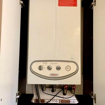 Довгострокова оренда 1к Квартира Відінська вулиця