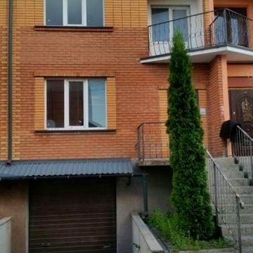 Продаж котеджу в Кленовому Гаю