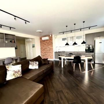 Сдам комфортную 2 к. с кухней-студией 2 ст. Фонтана 4 Сезона!