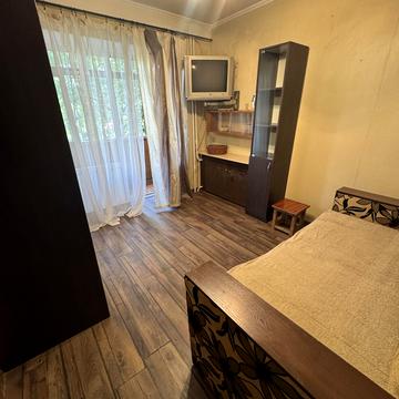 Андрія Малишка вул., 17