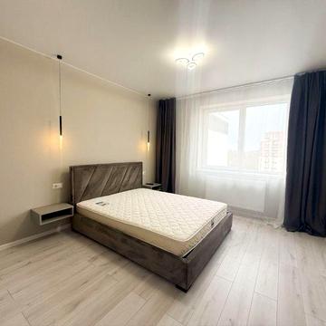 Оренда 1.5-к р-н Набережна/Радіщева/Світло 24/7