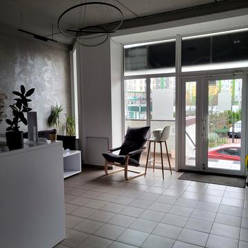 Київська вул., 37