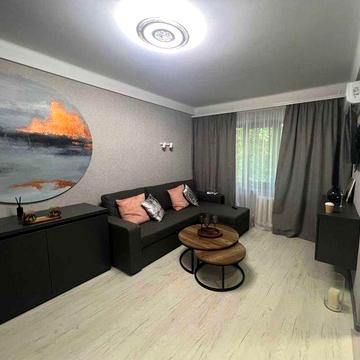 Сдам 1-комнатную квартиру низ ул. Рабочая