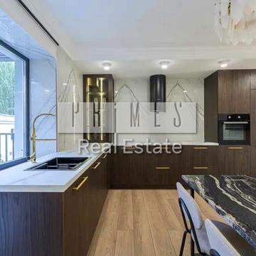 Велика Васильківська вул. (Червоноармійська), 131