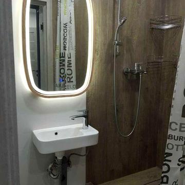 Продам слобожанский и Калиновая  хозяйка  смарт квартиру дорогой ремон