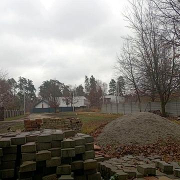 Продам новий будинок 56кв.м. на ділянці 11 соток в с.Бобриця.