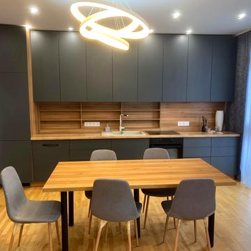 Предславинська вул., 53