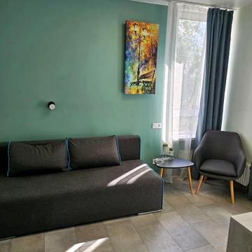 Салютна вул., 2