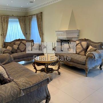 Чорногірська вул., 19/13