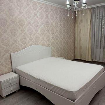 Довготривала оренда 2к квартири на вул. Мікльоша Карла