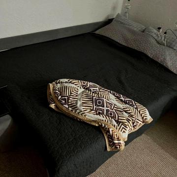 Верховної Ради бульв., 14