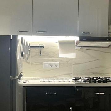 Верховної Ради бульв., 14