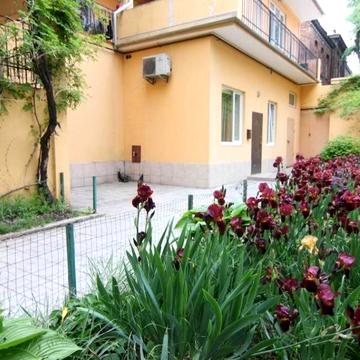 Сдам трёхкомнатную квартиру в центре Горсад