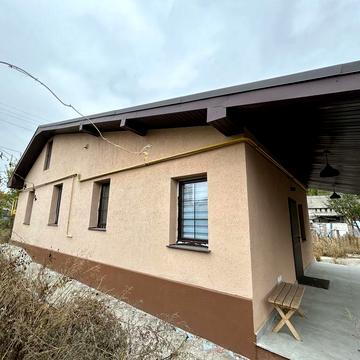 Частина будинку з гарним ремонтом