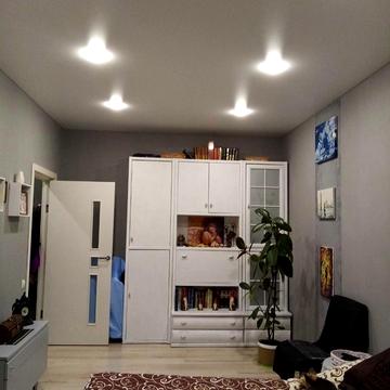 Зоряна вул., 27