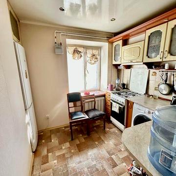 Продам 1окімнатну в центрі