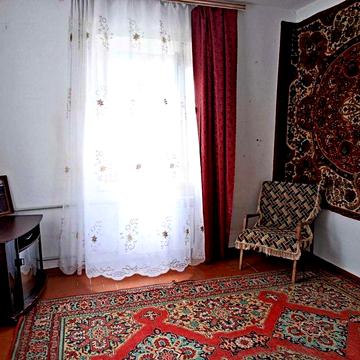 Газифицированные полдома и жилая времянка