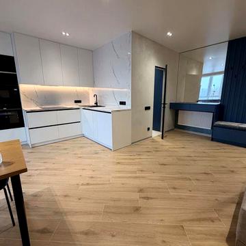 БЕЗ КОМіСІЇ. Оренда євродвушка з окремою спальнею, Графський ЖК, Центр