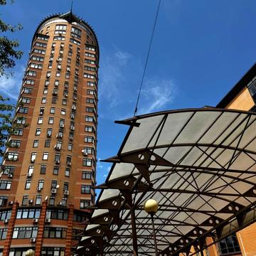 Лесі Українки бульв., 30-Б