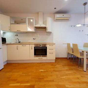 Регенераторна вул., 4к2