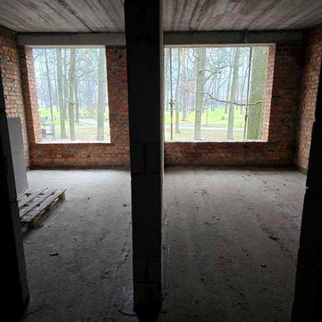 2к квартира з терасою та видом на парк. Ідеальна локація.