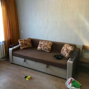 Яценка вул., 1