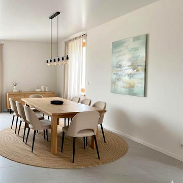 Щаслива сімя починається тут: 2-поверховий будинок поруч із парком