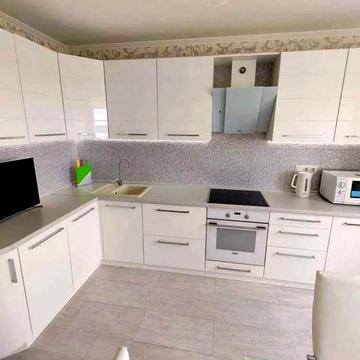 Оренда 2-кімнатна квартира на вул Юрія Поправки, 14