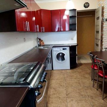 Оренда 3-х кімн квартири по Л.Украінки