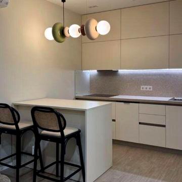 Салютна вул., (Будинок 04701-04702)