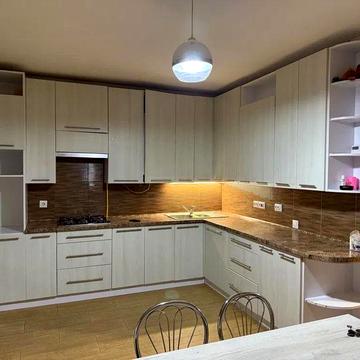 Оренда двокімнатної квартири вул. Карла Мікльоша