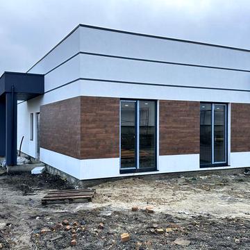 Кутовий котедж з штукатурними роботами. Без комісій для покупця .