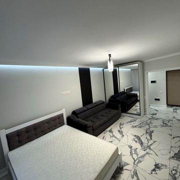 Здам велику однокімнатну квартиру