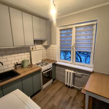 Михайла Донця вул., 20