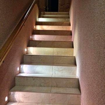 Сдам Таунхаус для 4-7чол. 140м2. Все включено. Киргизская ( гараж, під