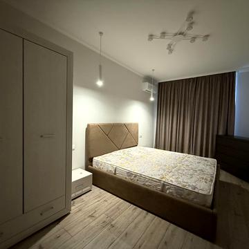 Кадетський Гай вул., 10