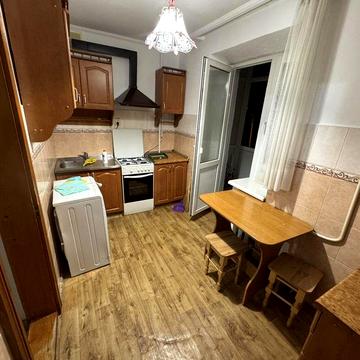 Однокімнатна квартира на Комарова