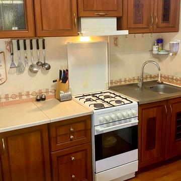 Василя Касіяна вул., 10