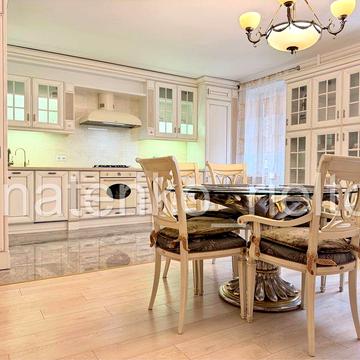 Продаж, 4к, 124м2, Соборності 40д