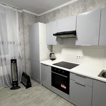 Українська вул., 6