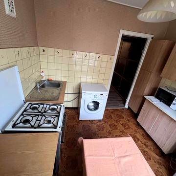 Рене Декарта вул. (Кулібіна), 6