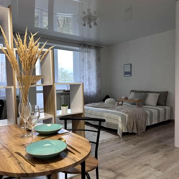 Ломаківська вул. (Мічуріна), 2