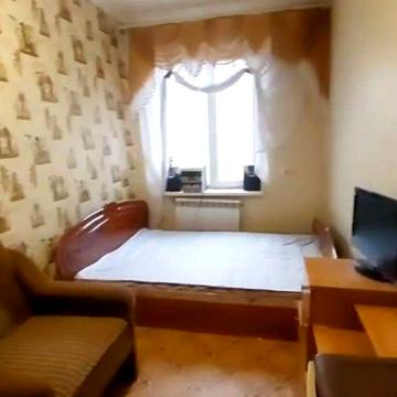 Пол дома на метро Барабашова. Все комуникации.