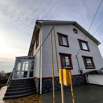 Продаж 7к Дім Набережна вулиця