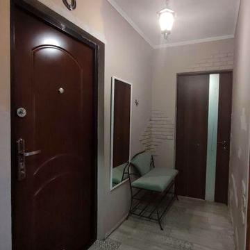 Продам 2 кімнатну квартиру на Тополі