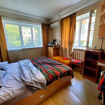 Мечникова вул. (Кловський), 8