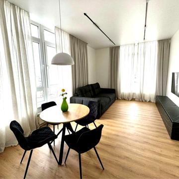 Жилянська вул., 68