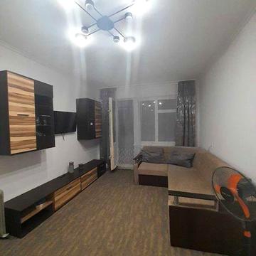 50м², дві окремі кімнати, балкон, меблі, техніка