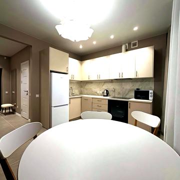 Академіка Глушкова просп., 9-В