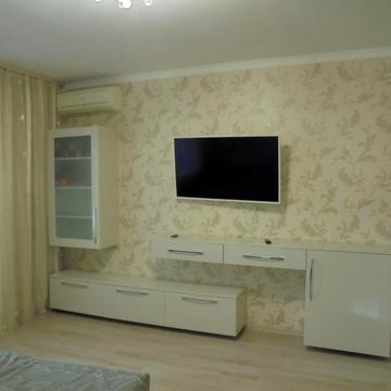 Миколи Бажана просп., 26